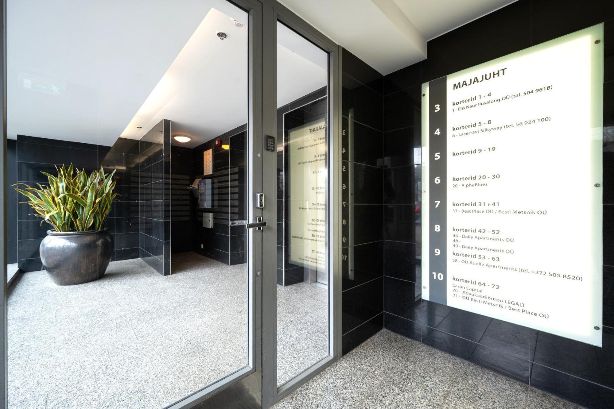 Adelle Viru Keskuses, 9-th Floor 3* Tallinn